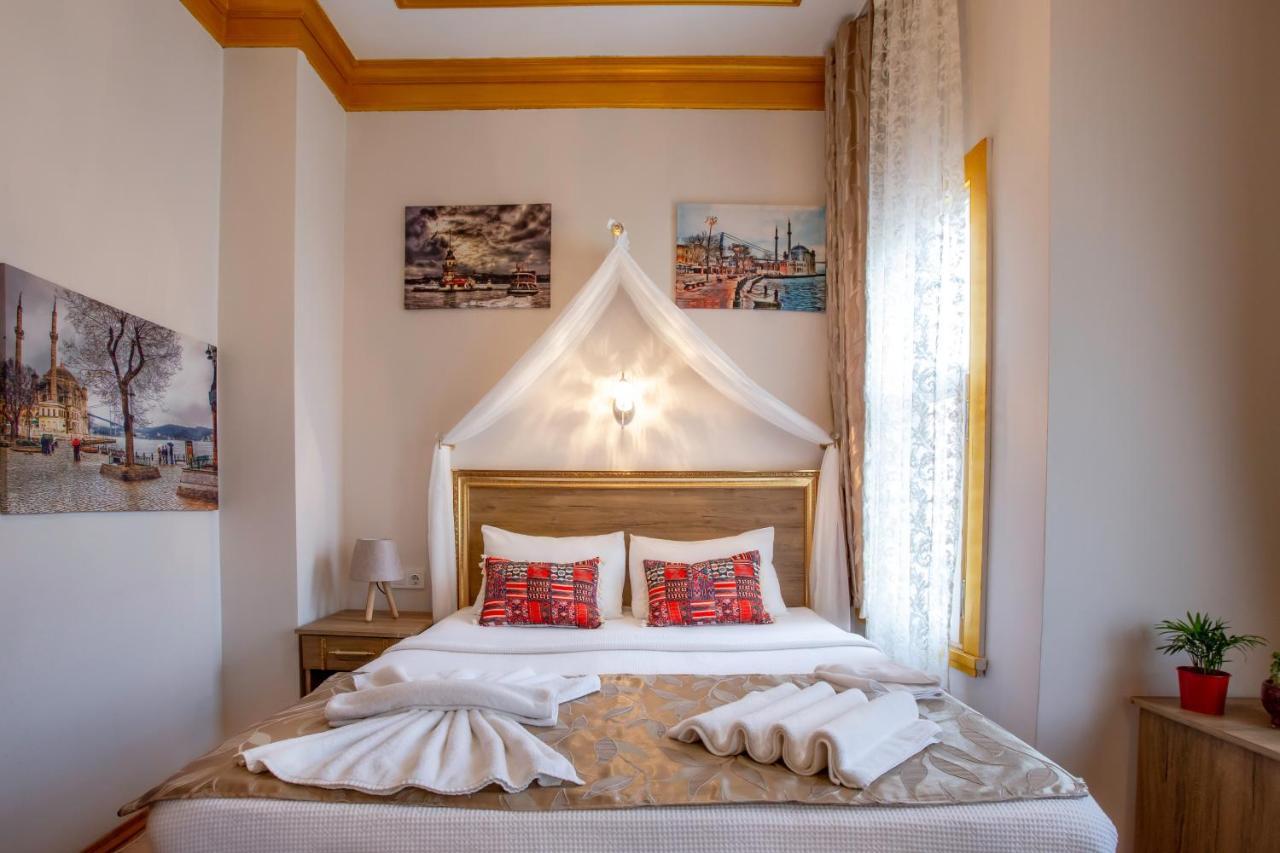 Aparthotel April Story